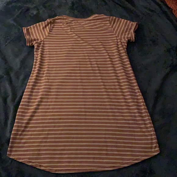 Cotton On T shirt dress - Picture 2 of 3